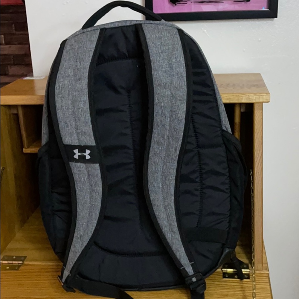 Under Armour Hustle 4.0 Backpack - Picture 4 of 10